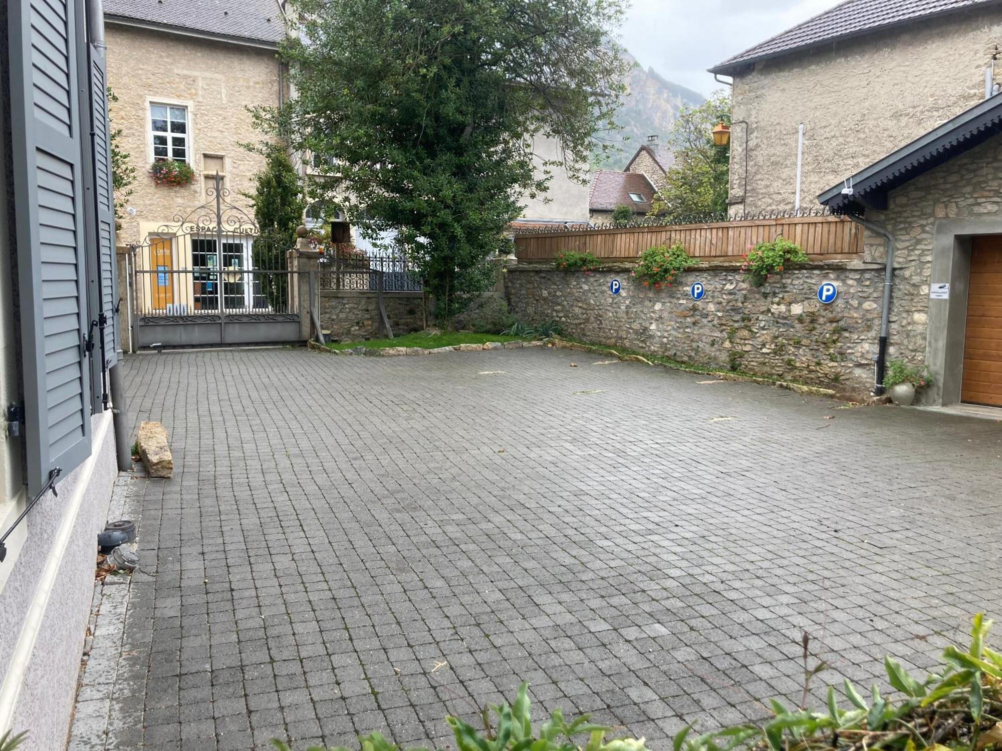 Hotel A Deux Pas Du Rheby Villebois Zewnętrze zdjęcie