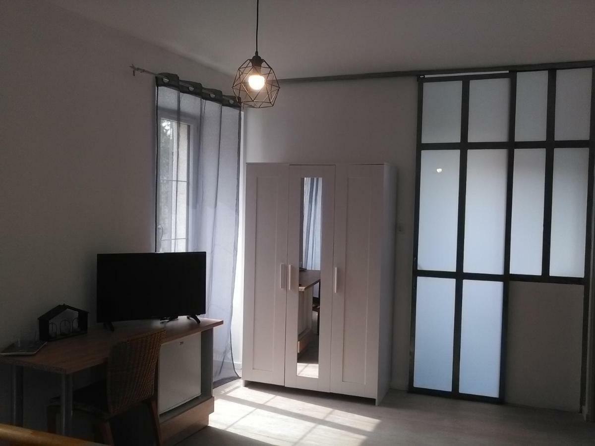 Hotel A Deux Pas Du Rheby Villebois Zewnętrze zdjęcie